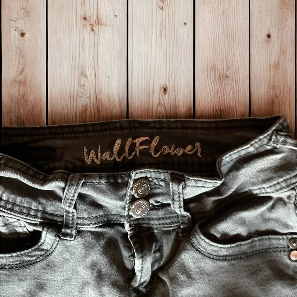 Wall Flower jeans - size 0 (A2) - Picture 2 of 4